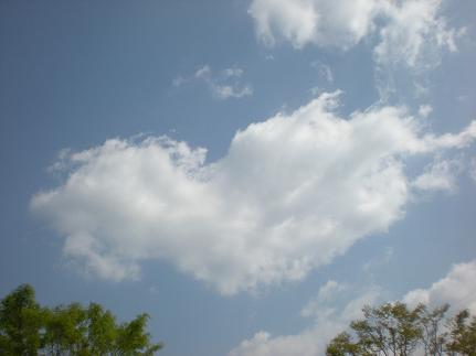 ハート型の雲