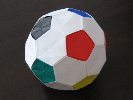 究極のサッカーボール折り紙