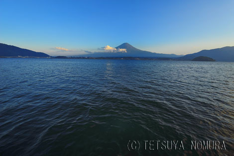 河口湖と富士山(c)