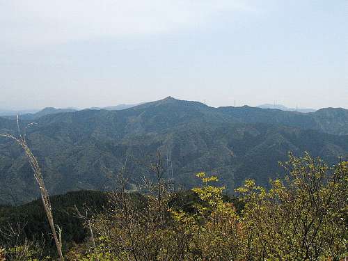 天井山から見た桂木山
