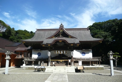 酒列磯崎神社の拝殿