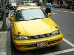 台湾のタクシーはみんな黄色です